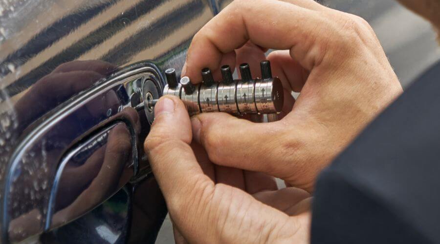 Professional New roof installation in Brownstown, IL